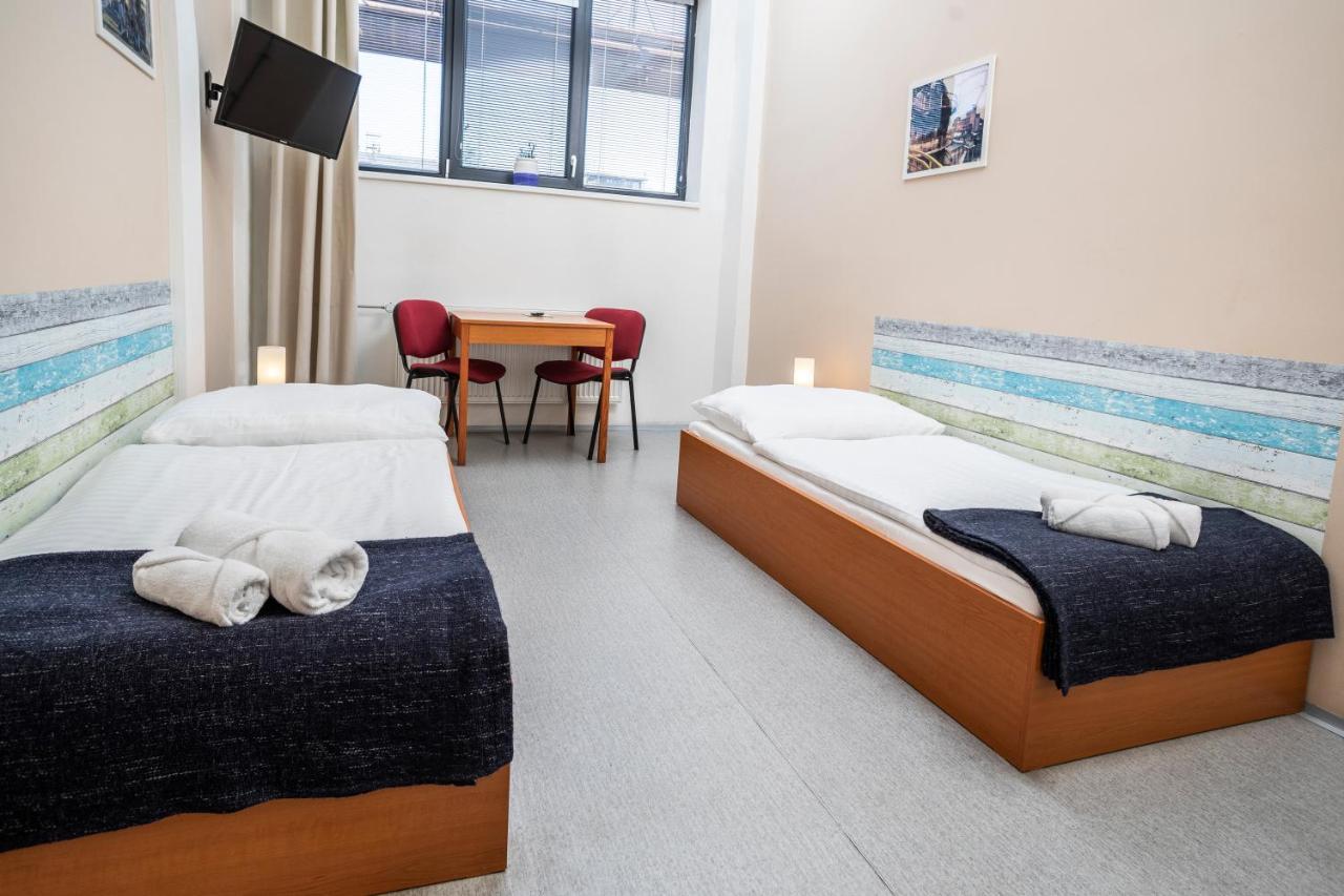 Hotel Vp1 Ostrava Bagian luar foto