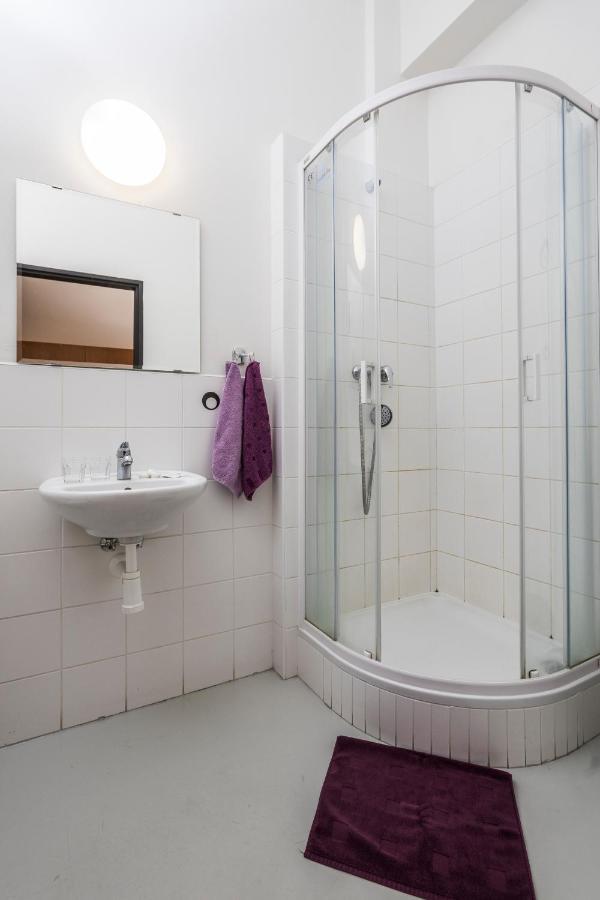 Hotel Vp1 Ostrava Bagian luar foto